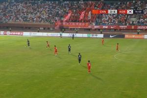 米兰体育APP-现场广播宣布，中国男足U16vs韩国U16现场观众为6781人