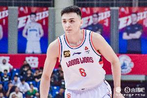 未来可期！于米提15中8拿到22分6板 三分9中5