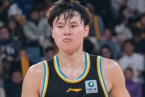 米兰体育APP-付政浩：这是一场极致的肉搏大战 广厦靠防守制胜 吴骁成铁血奇兵