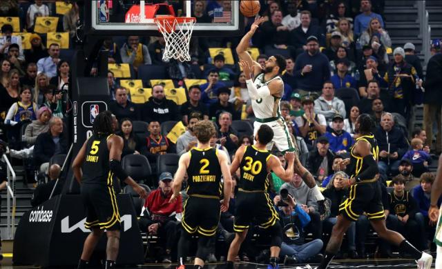 米兰体育APP-绿军遭逆转因末节崩盘？隐患早在第三节便已埋下